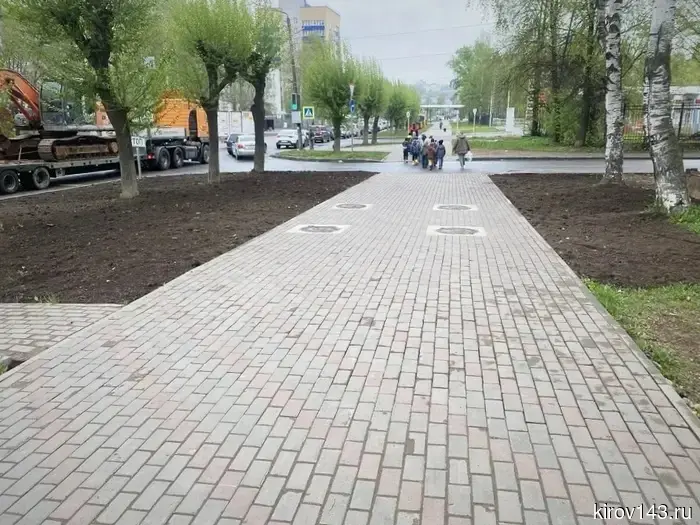 В Кирове благоустраивают участки после земляных работ