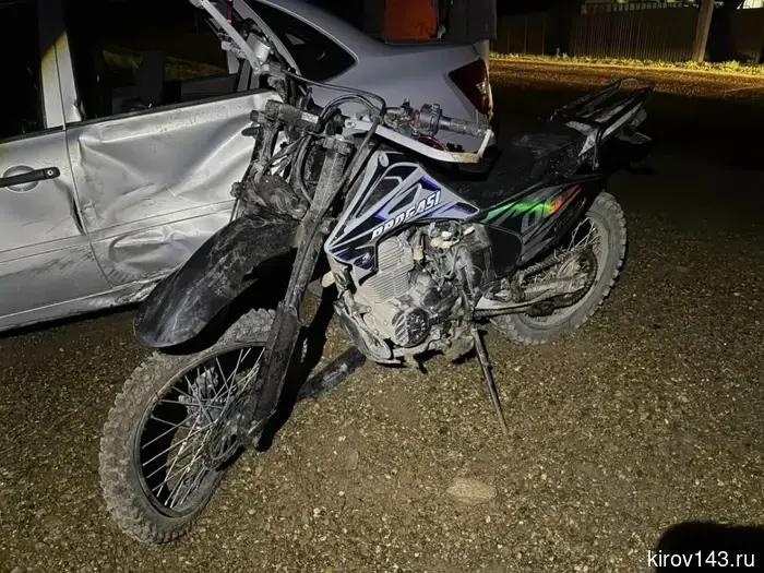 In the Slobodsky district, a motorcyclist was injured in a traffic accident.