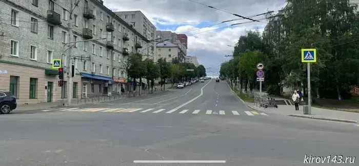 На улице Ленина изменили движение: в сторону Профсоюзной теперь три полосы.