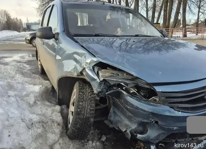 In Lenin, a "Toyota" collided with a "Renault," crashed into a VAZ, and hit a pedestrian.