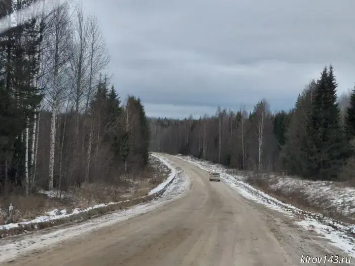 A section of road in the Omutninsky District was repaired.