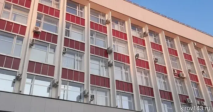 Бизнесу Кирова помогут с помещениями и продвижением