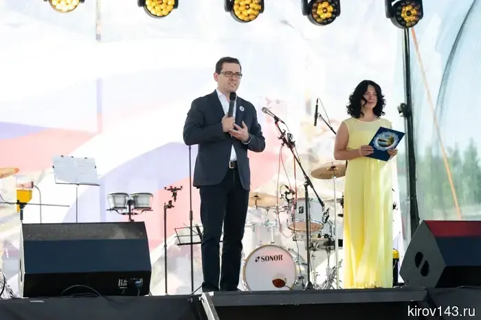 Boris Vesnin congratulated the residents of Kostino on the 45th anniversary of the settlement.