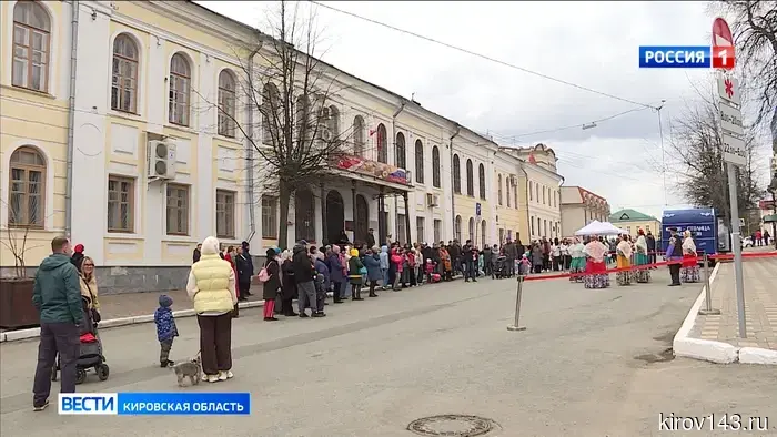 На прогулочной Спасской открыли летний туристический сезон