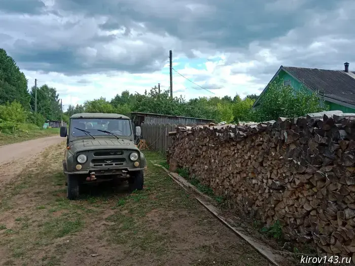In Zuevka, a man was convicted of repeated drunk driving and his car was confiscated.