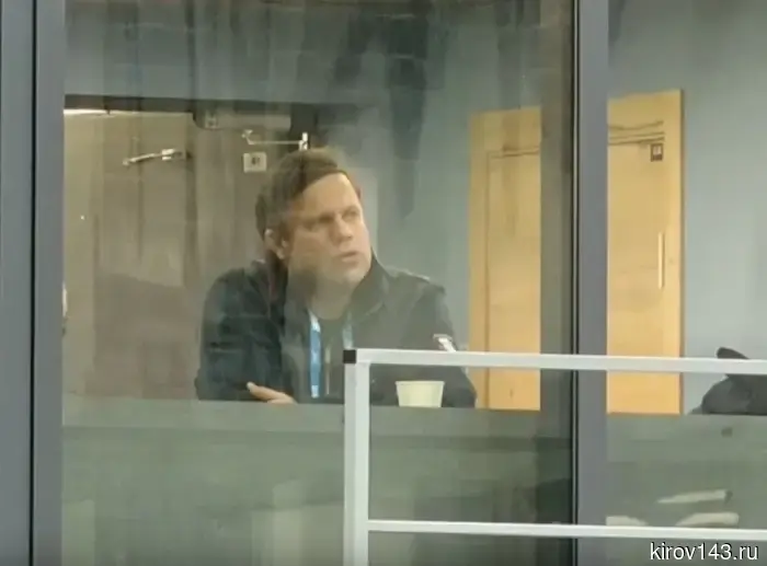 Футболисты из Кирова провели время с Владиславом Радимовым.