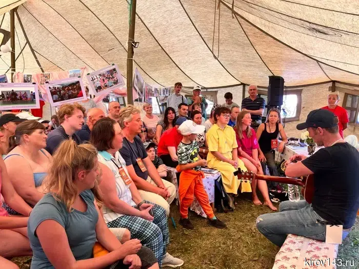 Talents of Russia sing about heroes