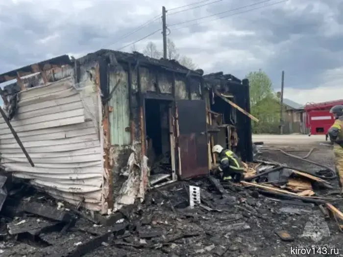 В Юрье был осужден 23-летний курильщик, из-за которого сгорел торговый павильон.