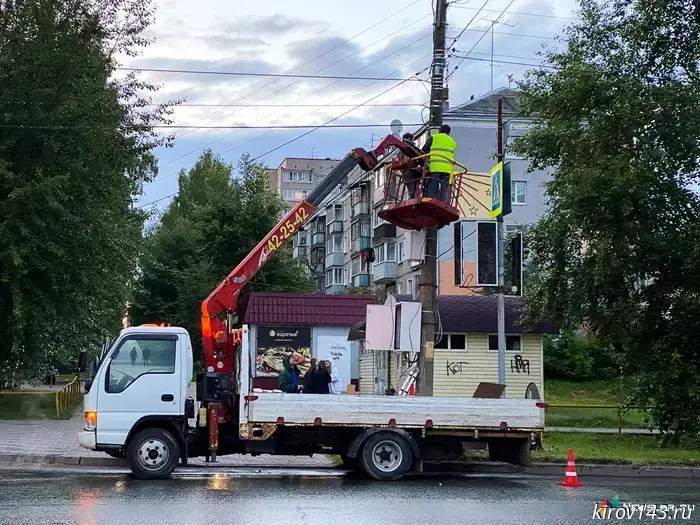 Traffic lights will be installed on six road sections in Kirov.