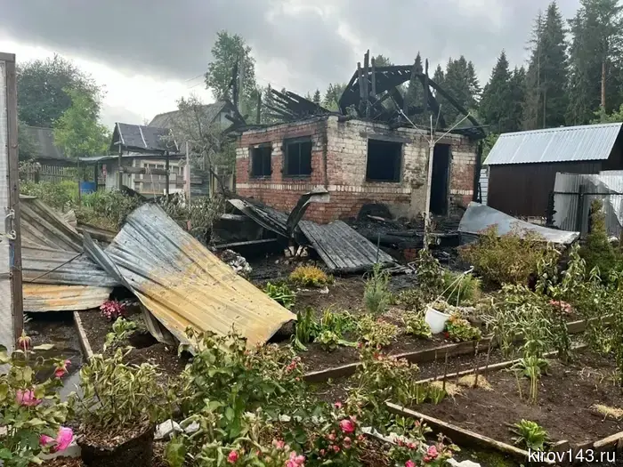 В Кирово-Чепецке произошел пожар в даче пенсионерки.