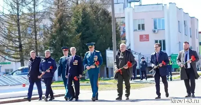 Кировчане почтили подвиг ликвидаторов Чернобыльской катастрофы.