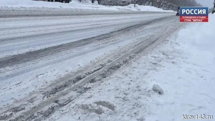 В Кировской области дорожные службы вновь приступили к зимним работам.