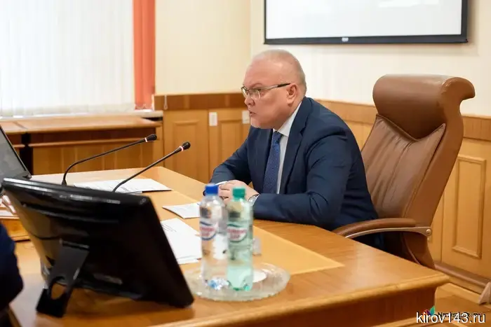 Соколов поручил организовать общественные слушания по каждому объекту, который планируется благоустроить.