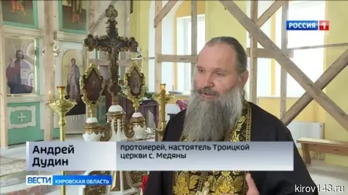 Жители села Медяны готовятся встретить Пасху в родном Троицком храме