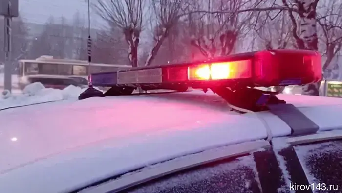 Kirov drivers are warned about traffic jams and blizzards.