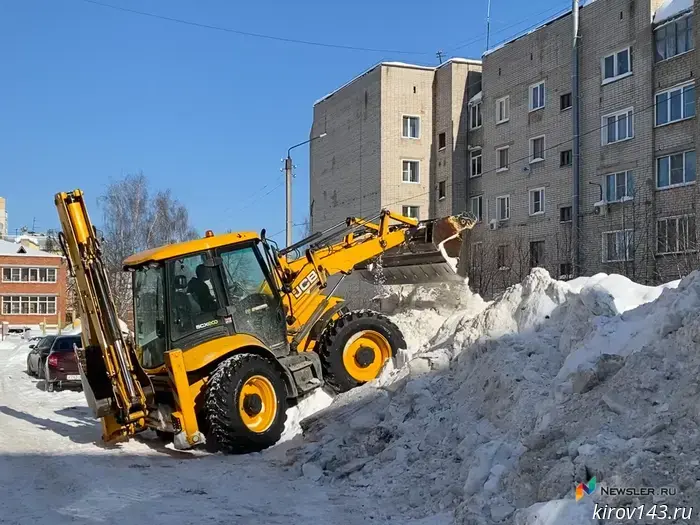 Kirov "slimmed down" by 50,000 cubic meters of snow