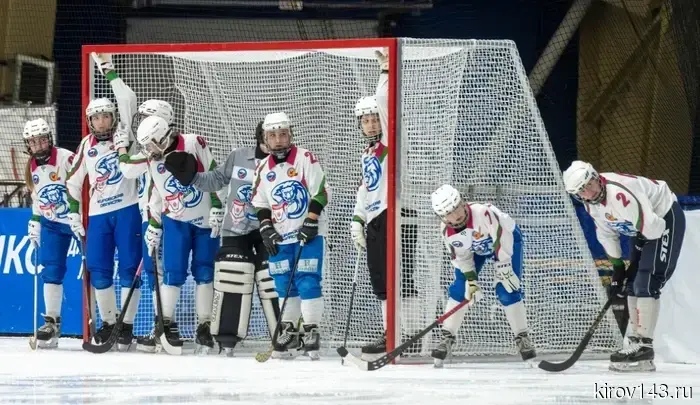 Хоккеистки из Кирова остались без наград.