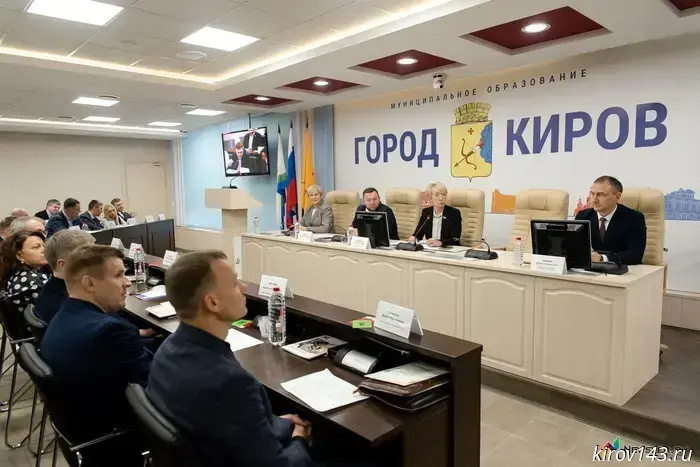 Residents of Raduzhny received streetlights but lost adequate road access.