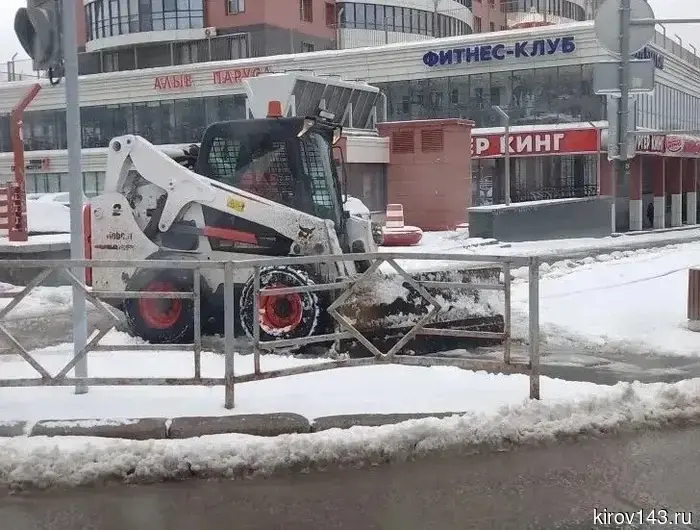 62 units of equipment were deployed on the roads of Kirov.