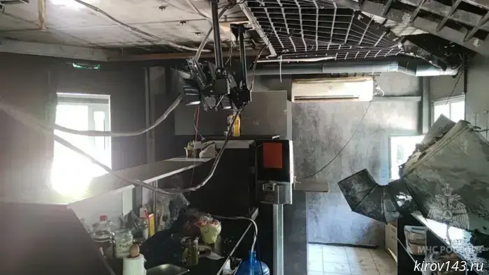 В Вятских Полянах произошло возгорание автокафе.