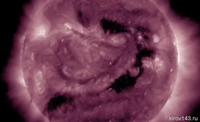 A hole will "cover" the Earth for three days.