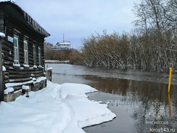 Уровень воды в малых реках Кировской области начал падать.