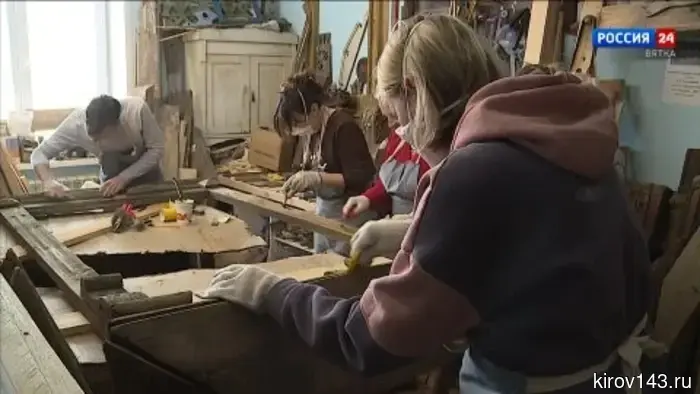 Шесть старинных наличников украсят парки и скверы Кирова