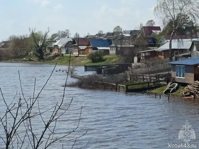 In the Kirov region, 107 areas and 12 roads are flooded.