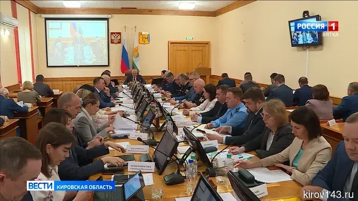 В Кировской области состоялось заседание, посвященное производительности труда и развитию животноводства.