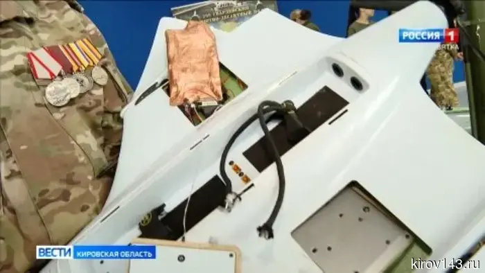 В Кирове открылась выставка в честь бойцов СВО «Знай своих»