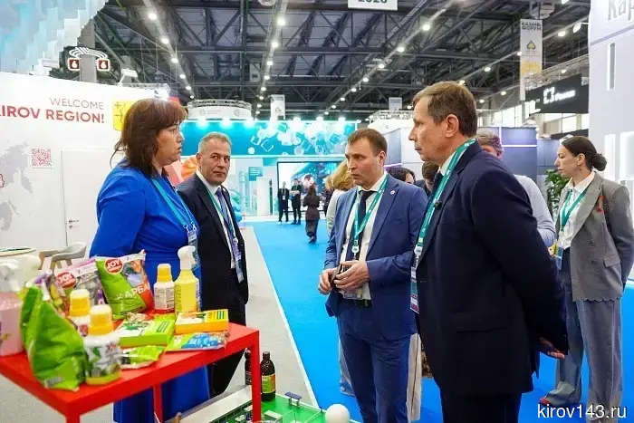 Кировская делегация начала работу на международном форуме в Казани