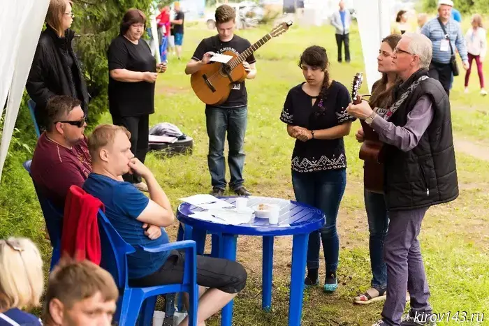 Олег Валенчук: Гренландия шагает в ногу со временем.