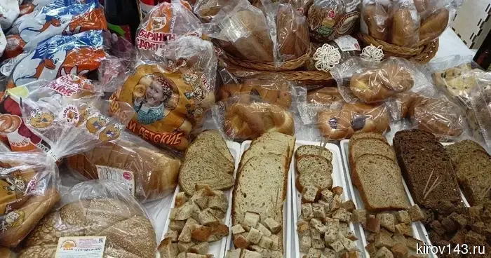 Объем розничной торговли на рынках и ярмарках Кировской области составил 3,5 миллиарда рублей.