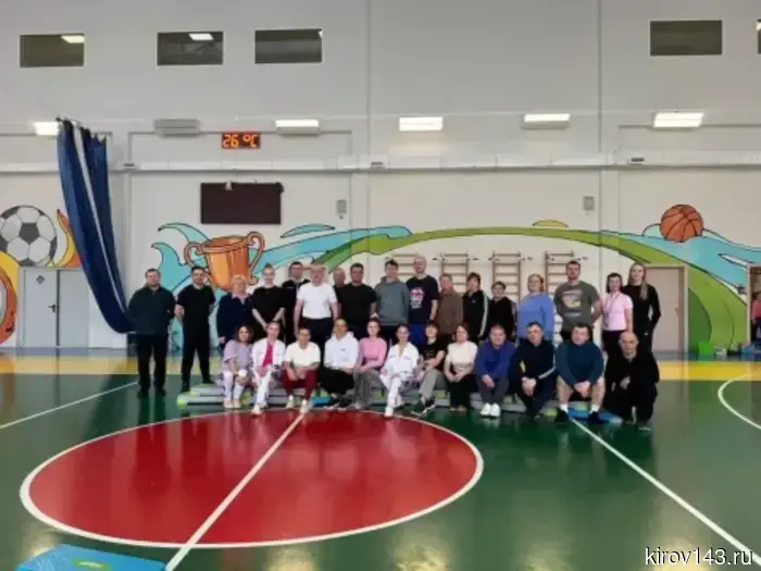 50 учителей физкультуры из Кировской области прошли курс обучения по внедрению фитнес-аэробики в образовательные учреждения.