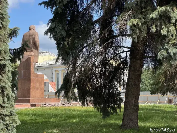 44 million will be allocated for the improvement of Theatre Square.
