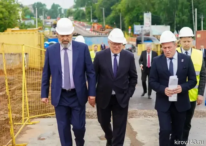 Комаров прибыл в Киров.