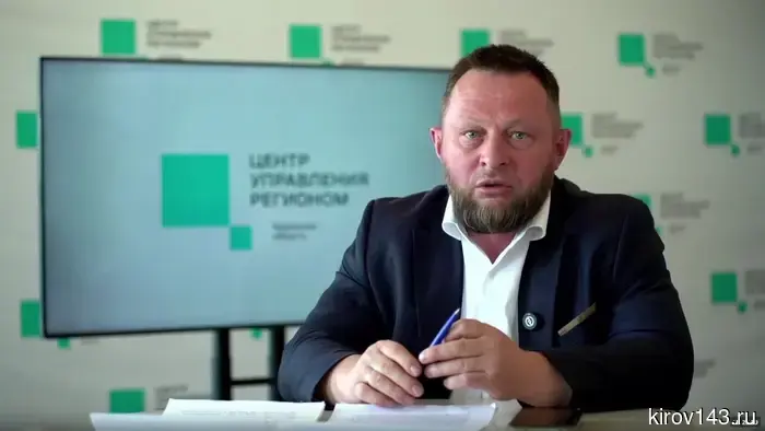 Simakov spoke about the roads, hogweed, and the problems of the Novomakaryevsky cemetery.