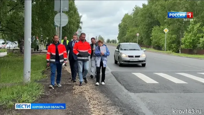 В Кирове на четырех участках выполнены работы по ремонту дорог.