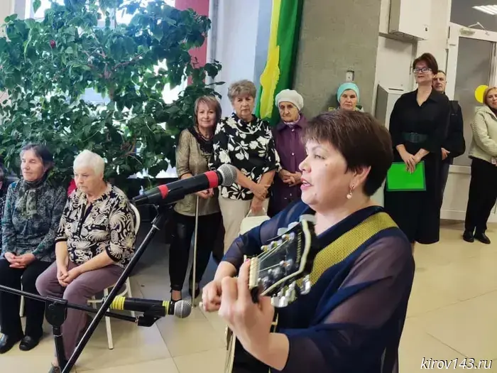 Oleg Valenchuk thanked Urzhum gardeners for their hard work and love of their native land.