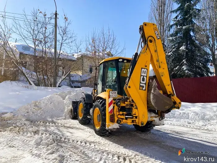 С улиц Кирова удалили сотни «кубов» отходов.