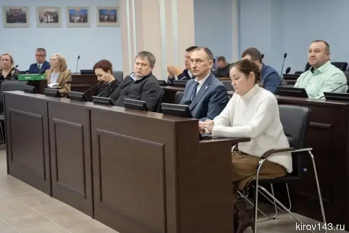 Депутаты раскритиковали автоперевозчиков, на которых жалуются кировчане