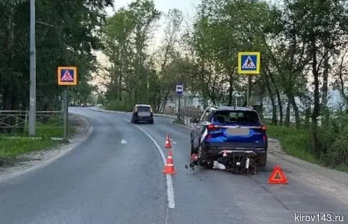 В Кирове в результате ДТП пострадал 17-летний пассажир электросамоката.