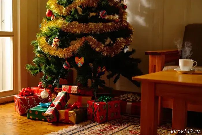 Почти 25% жителей Кирова сообщили, что приобретают новогодние подарки «по мере возможностей».