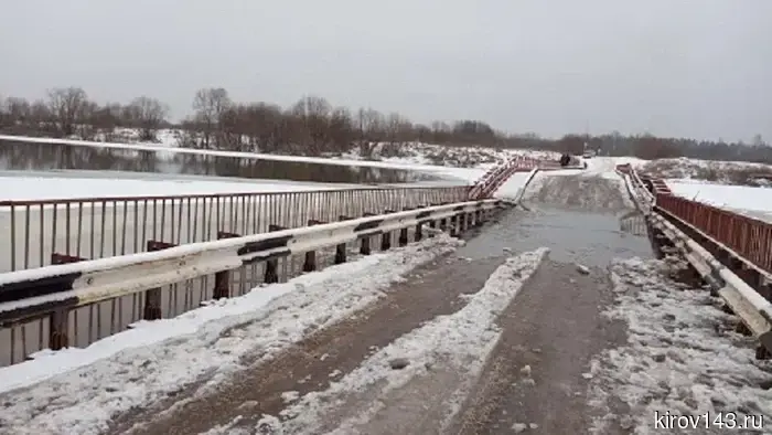 Из-за повышения уровня воды поселок под Кильмезью оказался изолированным от «большой земли».