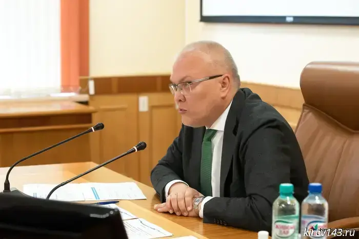 Sokolov supported Matviyenko's idea to collect compulsory health insurance contributions from the unemployed.