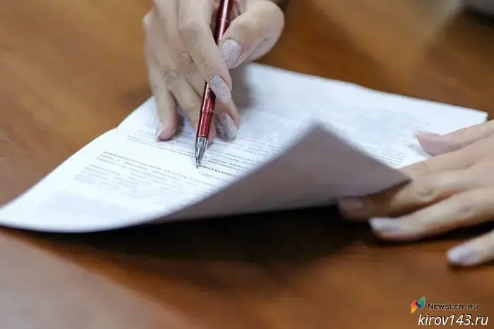 A resident of the Kirov region lost her work experience due to the irresponsibility of her employer