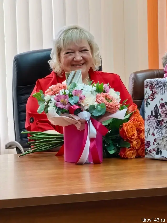 Судья Ленинского суда Виктория Шамрикова подала в отставку.