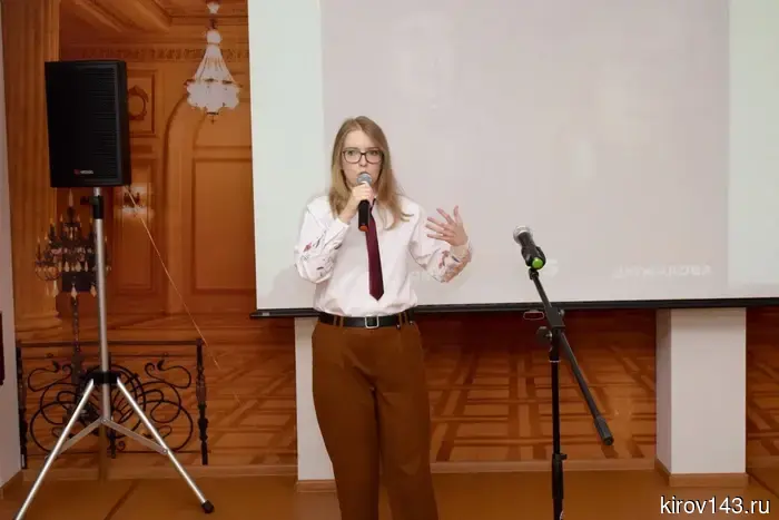 «Важно не только понимать, но и чувствовать то, о чём ты пишешь»: интервью с молодым поэтом Кировской области
