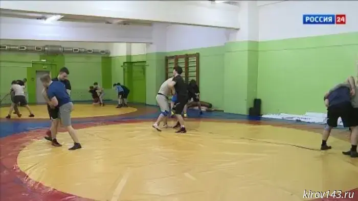 Кировские спортсмены завоевали «золото» и «серебро» на первенстве ПФО по греко-римской борьбе