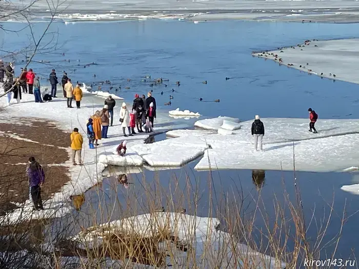 Kirov residents are asked not to go on the ice